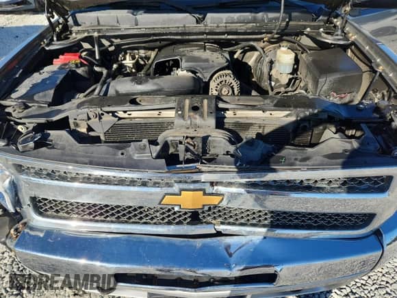 2013 Chevrolet Silverado 1500 LT z VIN 1GCRKSE74DZ262236, wystawiony jako Copart lot #86266165 z przebiegiem 176 514 mil mil oraz Szkoda całkowita • Salvage title. Historia ofert i sprzedaży dostępna na DreamBid. Obrazek 11.