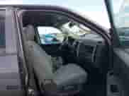 2020 Ram 1500 Tradesman z VIN 1C6RR6FG7LS114615, wystawiony jako IAAI lot #42061182 z przebiegiem 97 341 mil mil oraz . Historia ofert i sprzedaży dostępna na DreamBid. Obrazek 5.