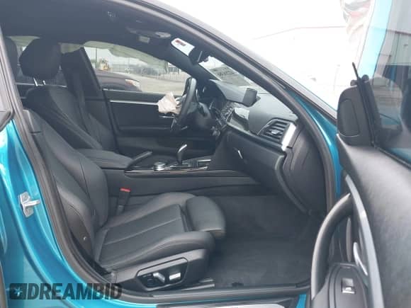 2019 BMW 4 Series 430i xDrive z VIN WBA4J3C55KBL06445, wystawiony jako IAAI lot #42216386 z przebiegiem 89 905 mil mil oraz . Historia ofert i sprzedaży dostępna na DreamBid. Obrazek 5.