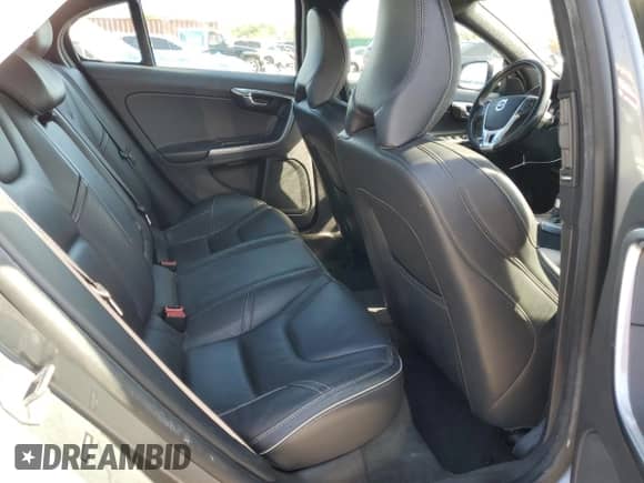 2016 Volvo S60 T5 Drive-E R-Design Special Edition с VIN YV126MFP7G2396715, выставлен на аукционе Copart как лот 52178875 с пробегом 96 003 миль миль и Списание • Salvage title. История ставок и продаж доступна на DreamBid. Изображение 10.