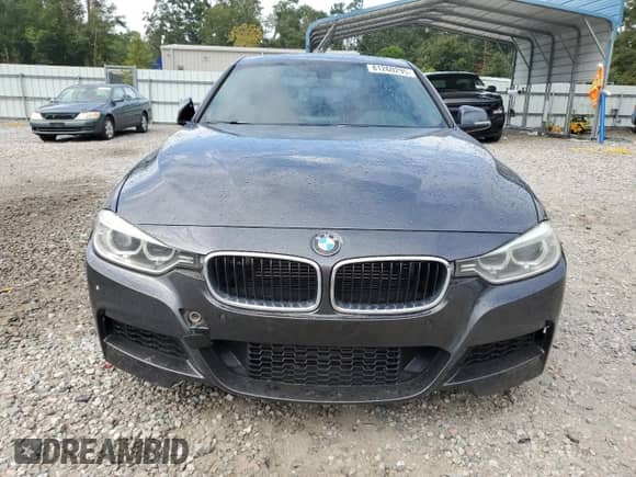 2013 BMW 3 Series 335i с VIN WBA3A9C52DF476949, выставлен на аукционе Copart как лот 81260295 с пробегом Не указан миль и Списание • Salvage title. История ставок и продаж доступна на DreamBid. Изображение 5.