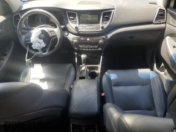 2016 Hyundai Tucson Sport with VIN KM8J33A25GU260311, listed as a Copart auction lot 62289895 with 122,116 mi miles and Salvage title. Bid and sale history available at DreamBid. Image 8.