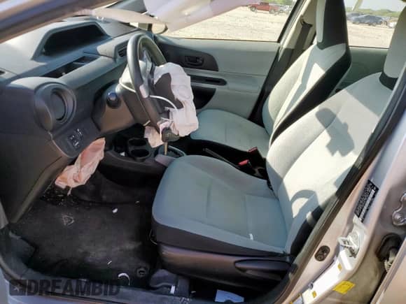 2012 Toyota Prius Two with VIN JTDKDTB33C1020599, listed as a Copart auction lot 81000685 with 198,043 mi miles and Salvage title. Bid and sale history available at DreamBid. Image 7.