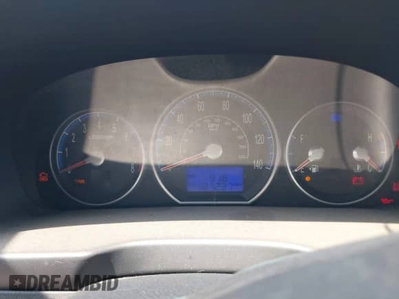 2008 Hyundai Santa Fe SE with VIN 5NMSH13E28H221819, listed as a IAAI auction lot 43032250 with 187,237 mi miles and . Bid and sale history available at DreamBid. Image 7.