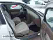 1996 Toyota Camry LE z VIN 4T1BF12K0TU863496, wystawiony jako IAAI lot #42476471 z przebiegiem 272 419 mil mil oraz . Historia ofert i sprzedaży dostępna na DreamBid. Obrazek 5.