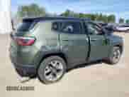 2019 Jeep Compass Limited z VIN 3C4NJDCBXKT840140, wystawiony jako Copart lot #84477385 z przebiegiem 62 340 mil mil oraz Czysty tytuł • Clean title. Historia ofert i sprzedaży dostępna na DreamBid. Obrazek 3.
