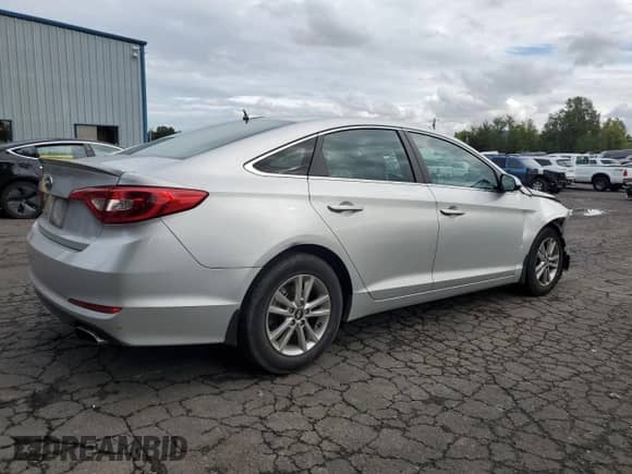 2017 Hyundai Sonata SE with VIN 5NPE24AF4HH593001, listed as a Copart auction lot 82229285 with 65,414 mi miles and Salvage title. Bid and sale history available at DreamBid. Image 3.