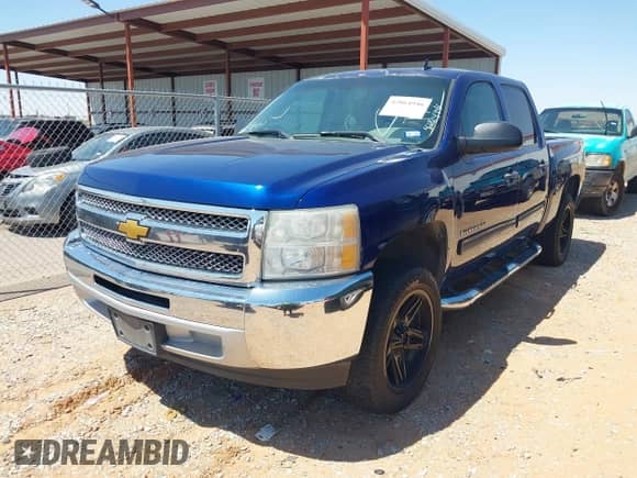 2013 Chevrolet Silverado 1500 LS z VIN 3GCPCREA2DG104325, wystawiony jako IAAI lot #42864946 z przebiegiem 118 355 mil mil oraz . Historia ofert i sprzedaży dostępna na DreamBid. Obrazek 17.