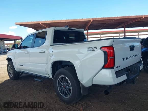 2024 Toyota Tacoma SR5 with VIN 3TMLB5JN2RM050911, listed as a IAAI auction lot 43169415 with 19,000 mi miles and . Bid and sale history available at DreamBid. Image 3.