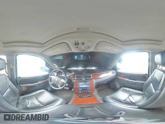 2012 Chevrolet Suburban LTZ z VIN 1GNSKKE74CR234444, wystawiony jako Copart lot #85596655 z przebiegiem 223 614 mil mil oraz Szkoda całkowita • Salvage title. Historia ofert i sprzedaży dostępna na DreamBid. Obrazek 16.