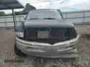 1997 Dodge 1500 z VIN 3B7HF13Z3VG719831, wystawiony jako Copart lot #70197324 z przebiegiem 338 146 mil mil oraz Czysty tytuł • Clean title. Historia ofert i sprzedaży dostępna na DreamBid. Obrazek 5.