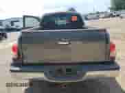 2004 Toyota Tundra SR5 z VIN 5TBRT34134S443967, wystawiony jako Copart lot #68913605 z przebiegiem Nie podano mil oraz Szkoda całkowita • Salvage title. Historia ofert i sprzedaży dostępna na DreamBid. Obrazek 6.