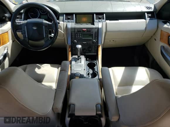 2006 Land Rover Range Rover Sport HSE with VIN SALSF25486A956322, listed as a Copart auction lot 68209045 with 178,721 mi miles and Salvage title. Bid and sale history available at DreamBid. Image 8.