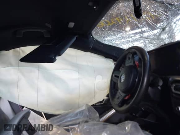 2024 BMW M3 Competition xDrive with VIN WBS43AY04RFS01910, listed as a IAAI auction lot 42129206 with 26,939 mi miles and . Bid and sale history available at DreamBid. Image 7.