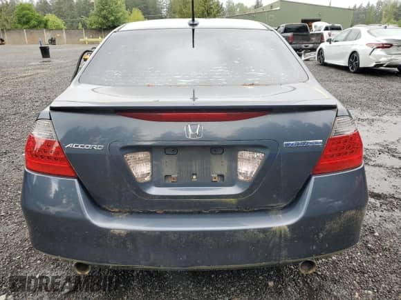 2006 Honda Accord z VIN JHMCN36486C003955, wystawiony jako Copart lot #57673105 z przebiegiem 142 775 mil mil oraz Czysty tytuł • Clean title. Historia ofert i sprzedaży dostępna na DreamBid. Obrazek 6.