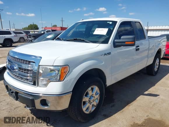 2013 Ford F-150 STX с VIN 1FTFX1EF4DFC57013, выставлен на аукционе IAAI как лот 43302090 с пробегом 203 341 миль миль и . История ставок и продаж доступна на DreamBid. Изображение 17.