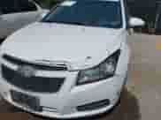 2013 Chevrolet Cruze 2LT z VIN 1G1PE5SB2D7124577, wystawiony jako IAAI lot #43159043 z przebiegiem 205 554 mil mil oraz . Historia ofert i sprzedaży dostępna na DreamBid. Obrazek 6.