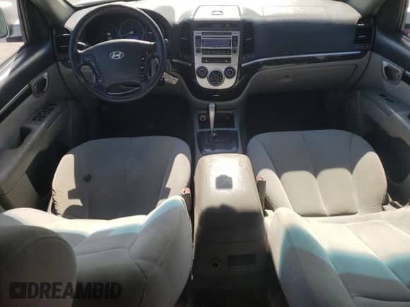 2008 Hyundai Santa Fe SE с VIN 5NMSH13E28H137922, выставлен на аукционе Copart как лот 67393545 с пробегом 187 965 миль миль и Списание • Salvage title. История ставок и продаж доступна на DreamBid. Изображение 8.