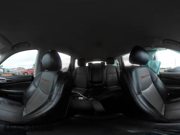 2019 Nissan Pathfinder S z VIN 5N1DR2MN2KC623545, wystawiony jako IAAI lot #43303123 z przebiegiem 122 660 mil mil oraz . Historia ofert i sprzedaży dostępna na DreamBid. Obrazek 18.