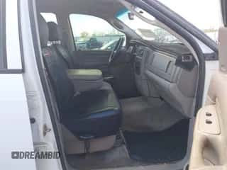 2003 Dodge 1500 ST z VIN 1D7HA18DX3J583713, wystawiony jako IAAI lot #43450596 z przebiegiem 302 554 mil mil oraz . Historia ofert i sprzedaży dostępna na DreamBid. Obrazek 5.