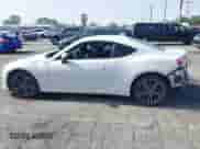 2015 Scion FR-S z VIN JF1ZNAA12F8713987, wystawiony jako IAAI lot #42347851 z przebiegiem 98 629 mil mil oraz . Historia ofert i sprzedaży dostępna na DreamBid. Obrazek 14.