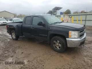 2008 Chevrolet Silverado 1500 1LT z VIN 1GCEK19J58Z276022, wystawiony jako Copart lot #86692375 z przebiegiem 172 729 mil mil oraz Szkoda całkowita • Salvage title. Historia ofert i sprzedaży dostępna na DreamBid. Obrazek 4.