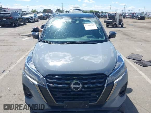 2022 Nissan Kicks SR z VIN 3N1CP5DVXNL485174, wystawiony jako IAAI lot #42262161 z przebiegiem 207 588 mil mil oraz . Historia ofert i sprzedaży dostępna na DreamBid. Obrazek 12.