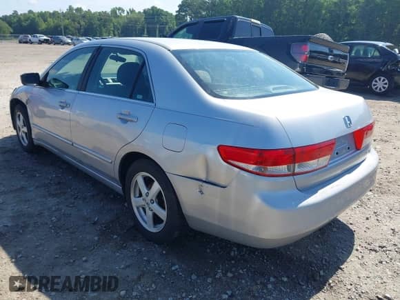 2004 Honda Accord EX с VIN JHMCM55644C023988, выставлен на аукционе IAAI как лот 42529274 с пробегом 304 749 миль миль и . История ставок и продаж доступна на DreamBid. Изображение 3.