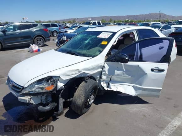 2007 Honda Accord VP с VIN 1HGCM56127A015362, выставлен на аукционе IAAI как лот 42841353 с пробегом 86 524 миль миль и . История ставок и продаж доступна на DreamBid. Изображение 6.