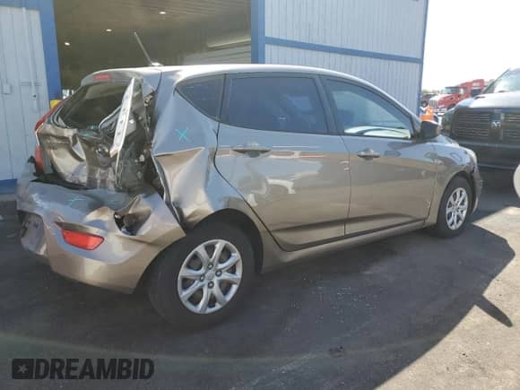 2012 Hyundai Accent GS с VIN KMHCT5AE2CU045901, выставлен на аукционе Copart как лот 80367675 с пробегом 74 352 миль миль и Списание • Salvage title. История ставок и продаж доступна на DreamBid. Изображение 3.