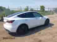 2023 Tesla Model Y Long Range с VIN 7SAYGAEE5PF708297, выставлен на аукционе IAAI как лот 42927362 с пробегом 27 230 миль миль и . История ставок и продаж доступна на DreamBid. Изображение 4.