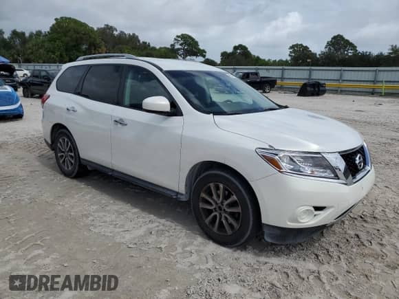 2014 Nissan Pathfinder SL with VIN 5N1AR2MN8EC632483, listed as a Copart auction lot 82218585 with 159,782 mi miles and Clean title. Bid and sale history available at DreamBid. Image 4.