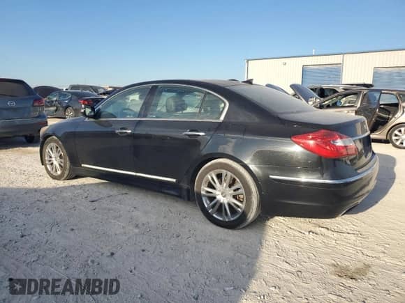 2013 Hyundai Genesis 3.8L z VIN KMHGC4DD2DU235018, wystawiony jako Copart lot #68791954 z przebiegiem 171 739 mil mil oraz Szkoda całkowita • Salvage title. Historia ofert i sprzedaży dostępna na DreamBid. Obrazek 2.