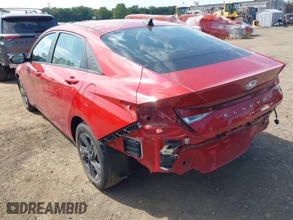 2022 Hyundai Elantra SEL with VIN KMHLM4AG6NU317507, listed as a IAAI auction lot 43212730 with 32,829 mi miles and . Bid and sale history available at DreamBid. Image 6.