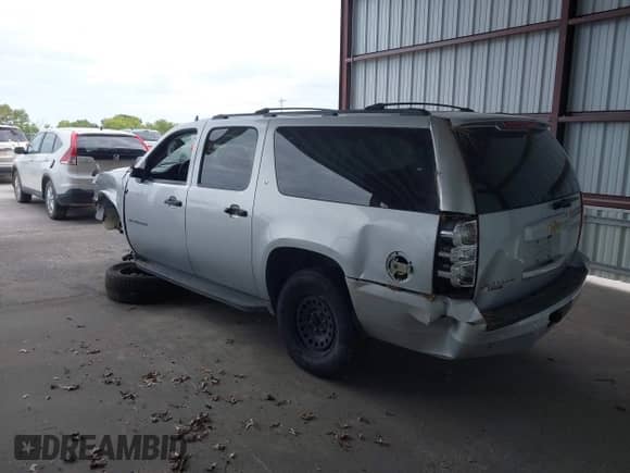 2012 Chevrolet Suburban LT с VIN 1GNSCJE05CR304138, выставлен на аукционе IAAI как лот 43101426 с пробегом 229 429 миль миль и . История ставок и продаж доступна на DreamBid. Изображение 3.