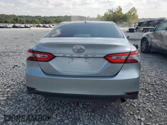 2019 Toyota Camry SE z VIN 4T1B11HK0KU784818, wystawiony jako Copart lot #80353675 z przebiegiem 222 640 mil mil oraz Szkoda całkowita • Salvage title. Historia ofert i sprzedaży dostępna na DreamBid. Obrazek 6.