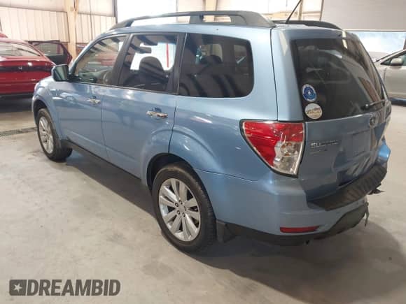 2011 Subaru Forester X Premium with VIN JF2SHADC6BH753372, listed as a IAAI auction lot 42563684 with 168,246 mi miles and . Bid and sale history available at DreamBid. Image 3.