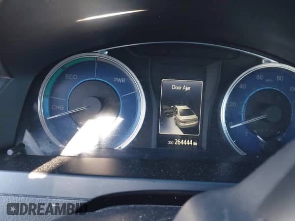 2016 Toyota Camry XLE с VIN 4T1BD1FK6GU183009, выставлен на аукционе IAAI как лот 43406360 с пробегом 264 444 миль миль и . История ставок и продаж доступна на DreamBid. Изображение 14.