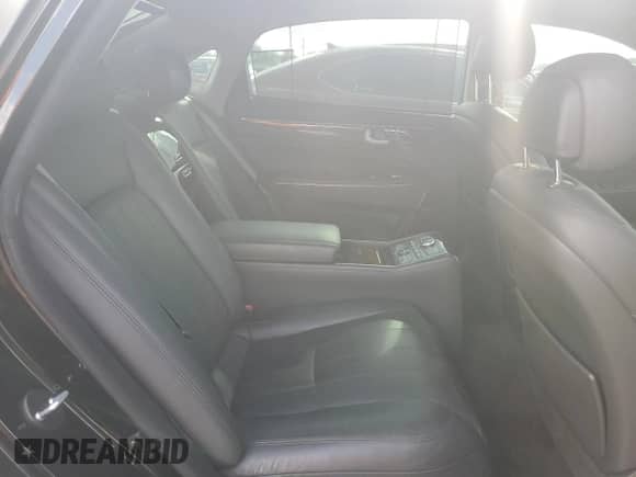 2013 Hyundai Equus Signature с VIN KMHGH4JH7DU069734, выставлен на аукционе Copart как лот 60468465 с пробегом 98 656 миль миль и Списание • Salvage title. История ставок и продаж доступна на DreamBid. Изображение 10.