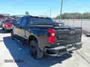 2022 Chevrolet Silverado 1500 RST z VIN 3GCUDEET8NG680920, wystawiony jako IAAI lot #41595611 z przebiegiem 43 457 mil mil oraz . Historia ofert i sprzedaży dostępna na DreamBid. Obrazek 3.