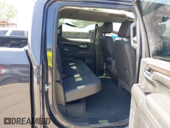 2022 Chevrolet Silverado 1500 RST with VIN 1GCUDEET2NZ520287, listed as a IAAI auction lot 42255608 with 37,264 mi miles and . Bid and sale history available at DreamBid. Image 8.