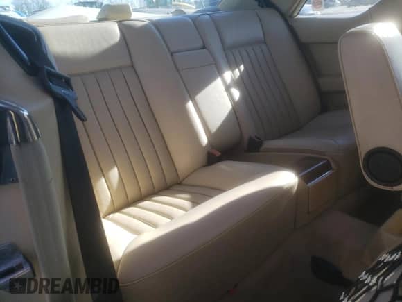 1988 Mercedes-Benz 300 с VIN WDBEA50D9JA698251, выставлен на аукционе Copart как лот 46977055 с пробегом 107 949 миль миль и Списание • Salvage title. История ставок и продаж доступна на DreamBid. Изображение 10.
