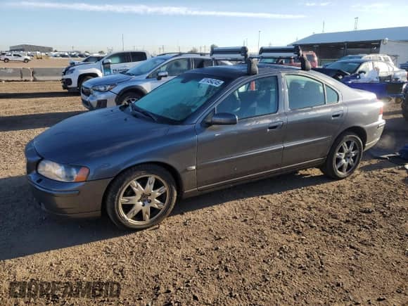 2006 Volvo S60 2.5L Turbo с VIN YV1RH592962534848, выставлен на аукционе Copart как лот 81454245 с пробегом 120 886 миль миль и Списание • Salvage title. История ставок и продаж доступна на DreamBid. Изображение 1.