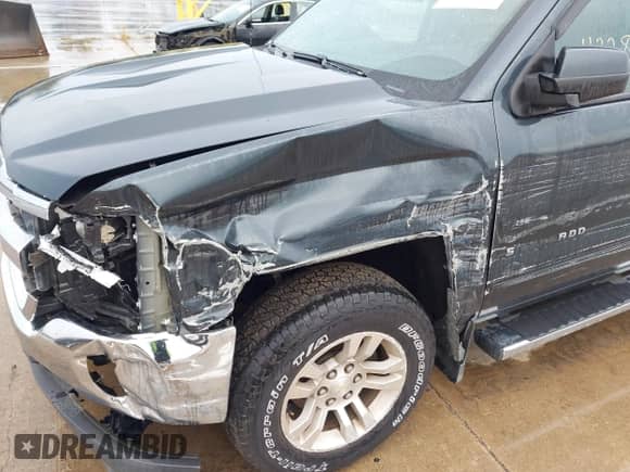 2017 Chevrolet Silverado 1500 LT с VIN 3GCUKREC8HG414668, выставлен на аукционе IAAI как лот 43289032 с пробегом 185 280 миль миль и . История ставок и продаж доступна на DreamBid. Изображение 6.