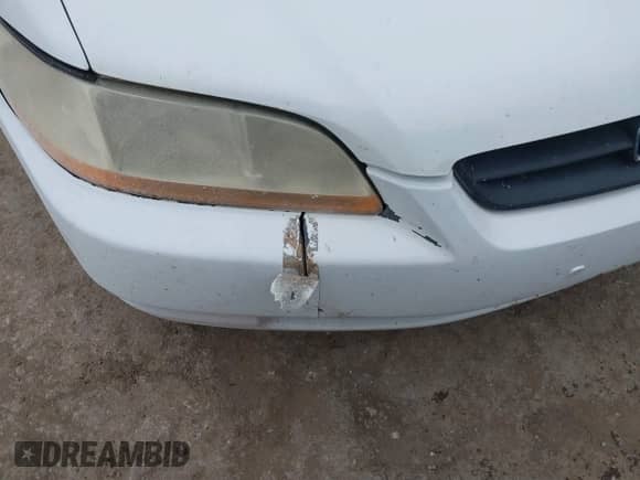 2000 Honda Accord EX with VIN 1HGCG325XYA008908, listed as a IAAI auction lot 41602272 with 232,708 mi miles and . Bid and sale history available at DreamBid. Image 6.