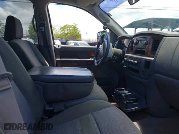 2006 Dodge 1500 SLT с VIN 1D7HU18N56S597212, выставлен на аукционе IAAI как лот 42337289 с пробегом 266 689 миль миль и . История ставок и продаж доступна на DreamBid. Изображение 5.