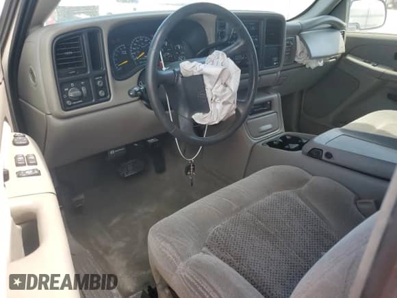 2000 Chevrolet Silverado 2500 LS z VIN 1GCGC29U4YE309802, wystawiony jako Copart lot #67415804 z przebiegiem 152 899 mil mil oraz Szkoda całkowita • Salvage title. Historia ofert i sprzedaży dostępna na DreamBid. Obrazek 8.