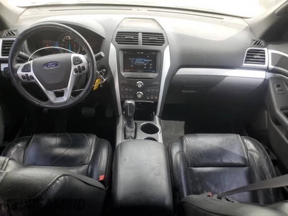 2011 Ford Explorer XLT with VIN 1FMHK7D89BGA63335, listed as a Copart auction lot 70497705 with 159,982 mi miles and Salvage title. Bid and sale history available at DreamBid. Image 8.