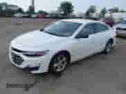 2021 Chevrolet Malibu LS z VIN 1G1ZB5ST3MF051221, wystawiony jako IAAI lot #42871901 z przebiegiem 133 772 mil mil oraz . Historia ofert i sprzedaży dostępna na DreamBid. Obrazek 2.