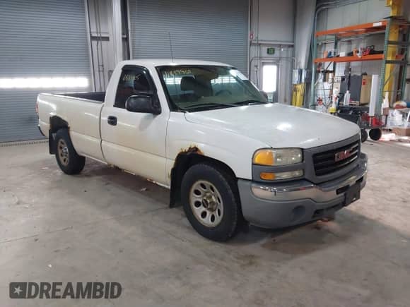 2005 GMC Sierra 1500 Work Truck z VIN 1GTEC14XX5Z120398, wystawiony jako IAAI lot #41889905 z przebiegiem 201 414 mil mil oraz . Historia ofert i sprzedaży dostępna na DreamBid. Obrazek 1.